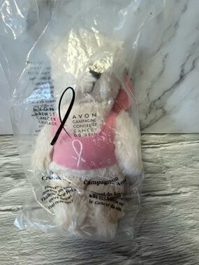 New & Sealed Vintage 2004 Avon Canada Cancer Flame Foundation White Teddy Bear